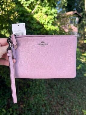COACH Women's Pebble Leather Wristlet Wallet Ice Purple w Gunmetal Hardware NWT